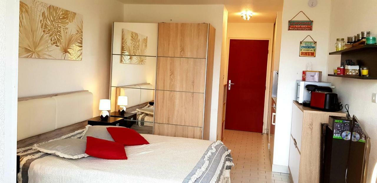 Studio Port Venus Village Naturiste แอกด์ ภายนอก รูปภาพ